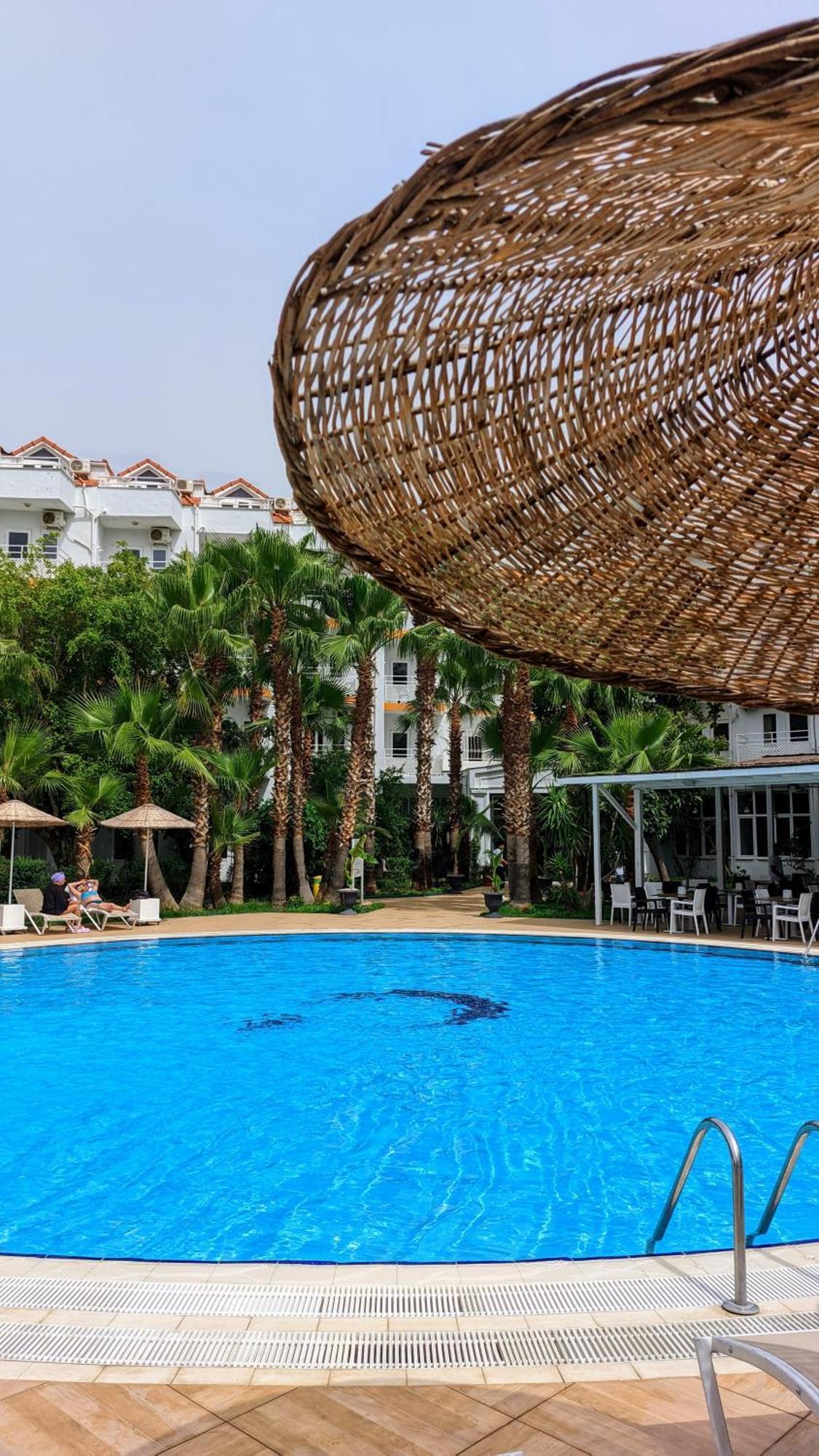 Uk Hotel Kiris Antalya Kültér fotó