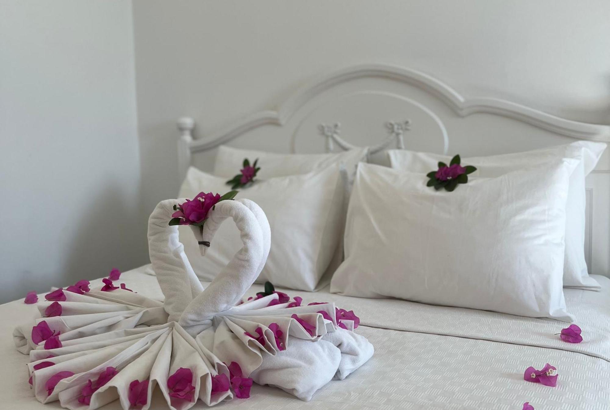 Uk Hotel Kiris Antalya Kültér fotó